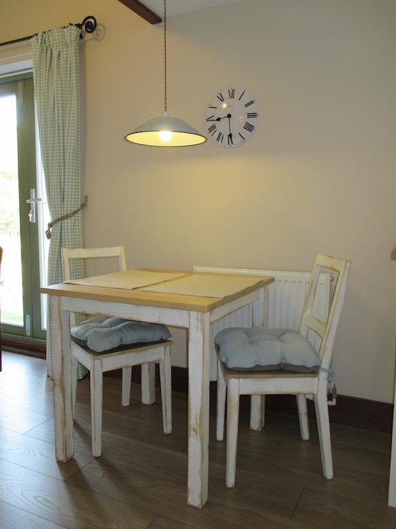 Faebuie Cottages Dalchreichart Habitación foto